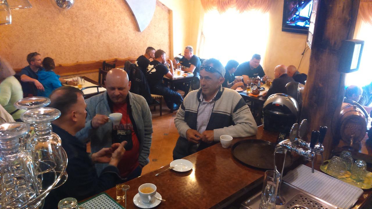 "Lian" Family Hotel & Restaurant Волосянка Экстерьер фото