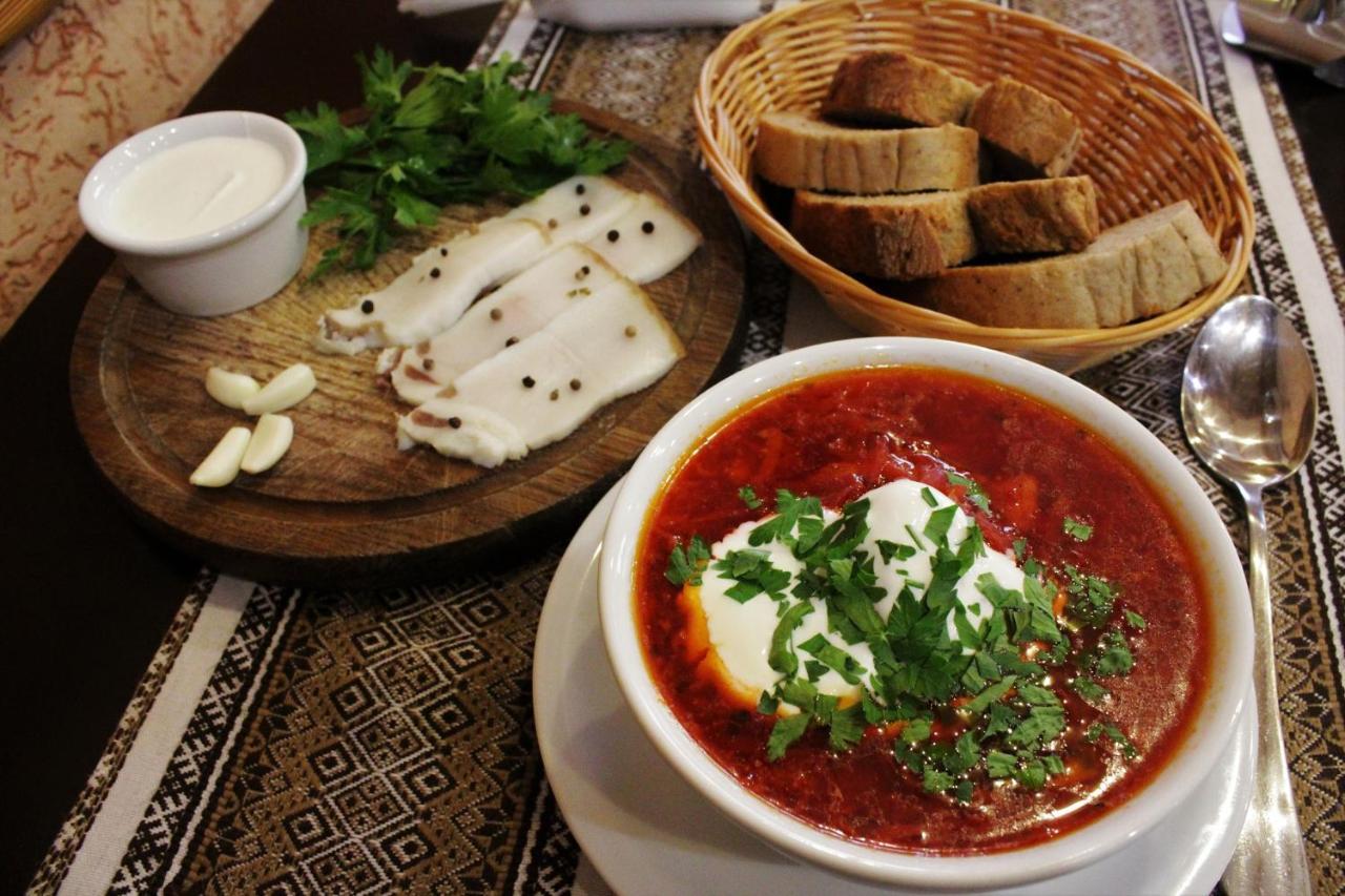 "Lian" Family Hotel & Restaurant Волосянка Экстерьер фото